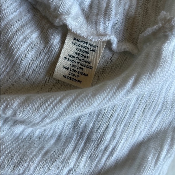 Womens size XL short sleeve sweater. Westbound - Picture 8 of 8